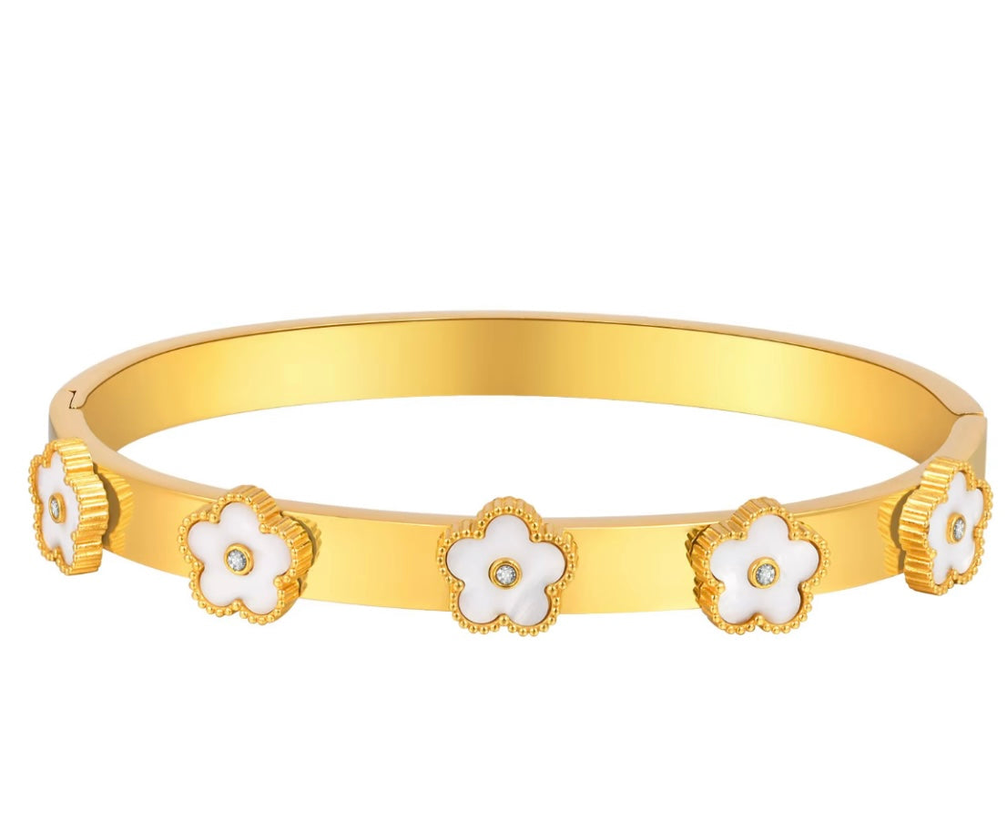 Gold White Flower Bangle