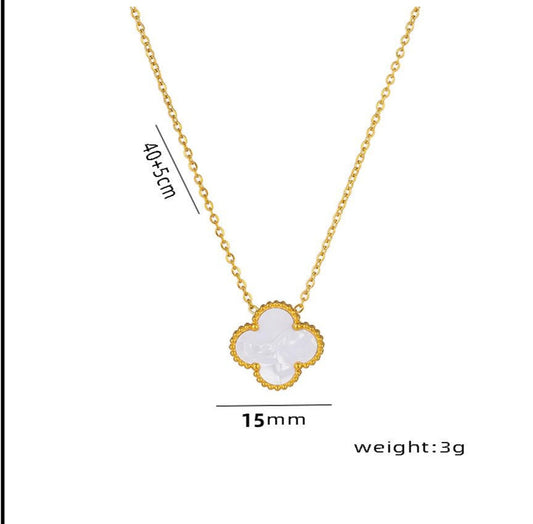 Elegant Gold-Plated Four-Leaf Clover Pendant Necklace for Women – Lucky Charm & Everyday Wear