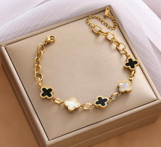 Elegant Black & White Clover Charm Bracelet - Gold Plated Anti-Tarnish Lucky Four Leaf Bracelet for Women