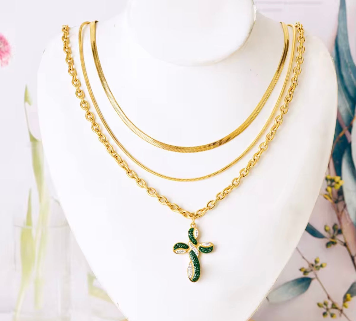 Three layers cross necklace